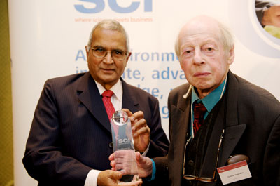 Trevor Kletz (right)