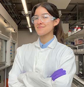 /-/media/images/news/2025/11/maria-bohorquez-tb-recipient-2025.ashx?h=300&w=290&hash=9CFE4613A50A3A94A16AB8D94B25253B